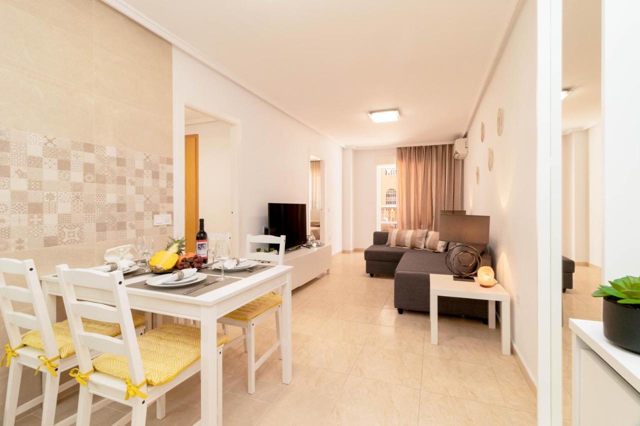 Ferienwohnung Apartamento Asta Torrevieja Exterior foto
