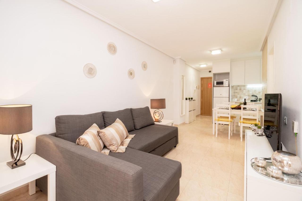 Ferienwohnung Apartamento Asta Torrevieja Exterior foto